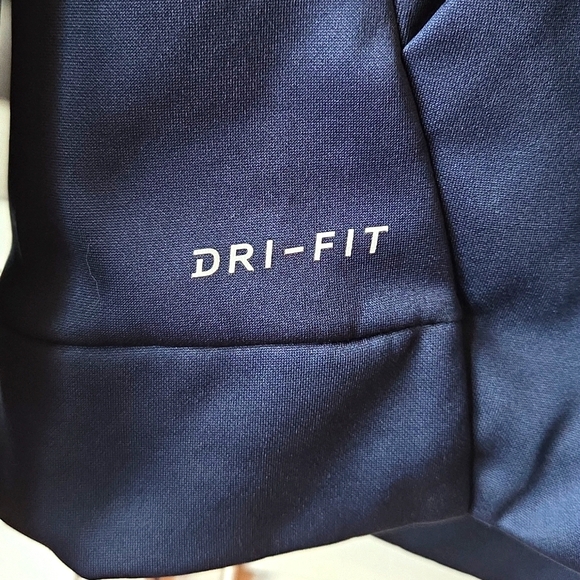 Nike Men's Navy Blue Hoodie - Picture 4 of 8